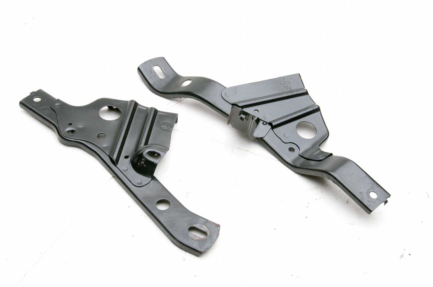 1984-88 Toyota Pickup Truck -89 4Runner L+R Metal Dash Center Middle Brackets OEM $15