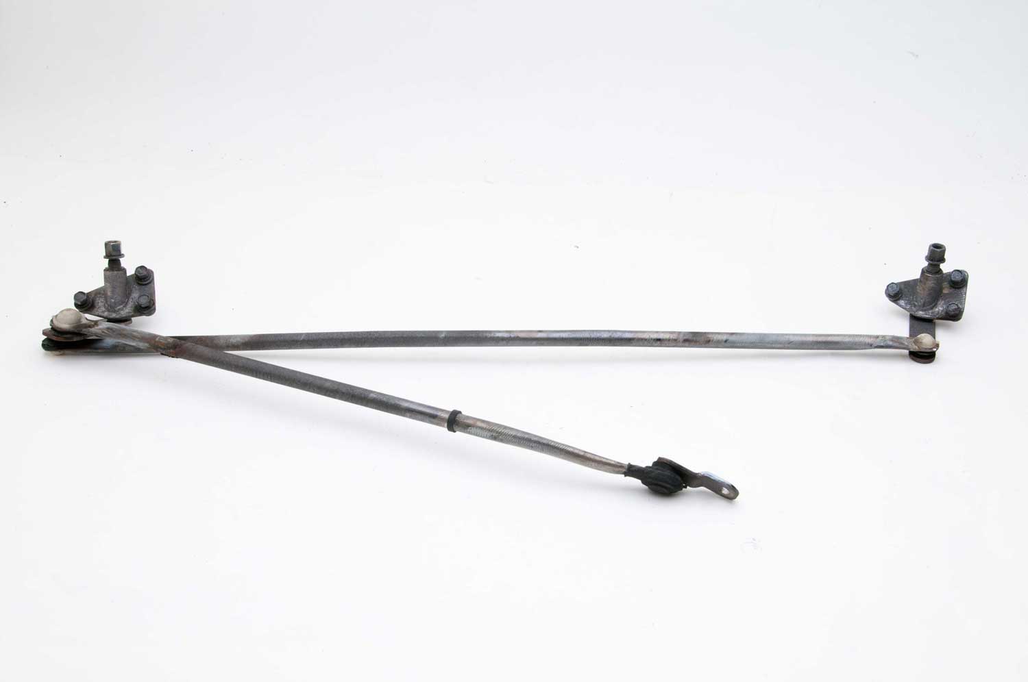 1984-1988 Toyota Pickup Truck Wiper Arm Linkage OEM $45